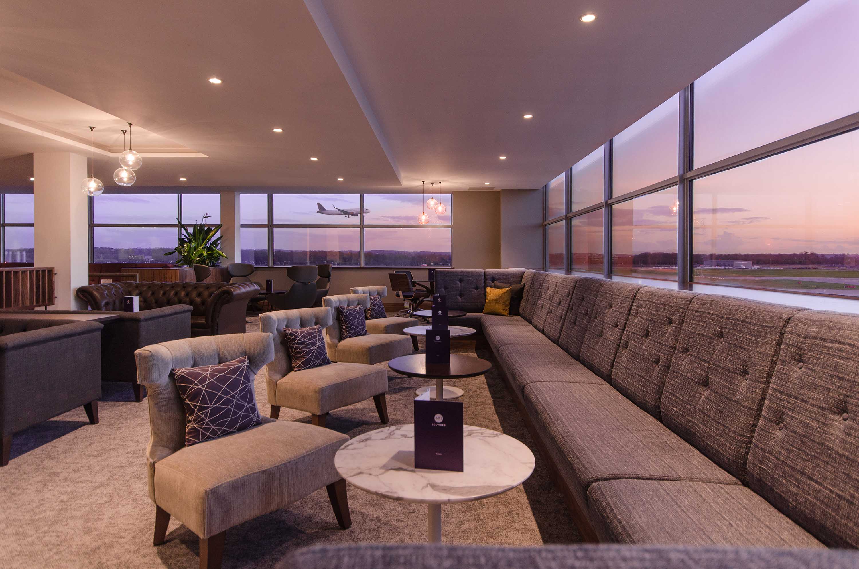 How To Get Free Airport Lounge Access? - Chronicles Of A World Traveller